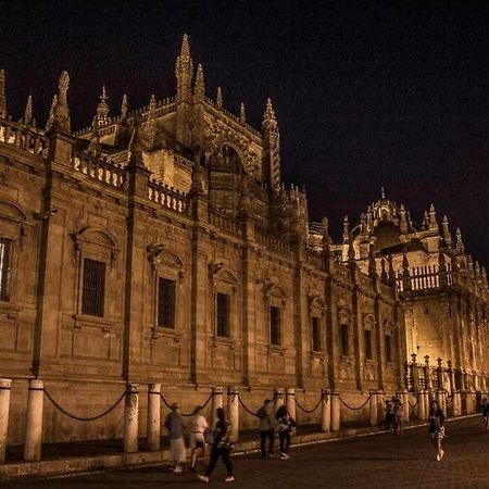 Atico Con Piscina Junto Catedral De Sevilla Exteriör bild