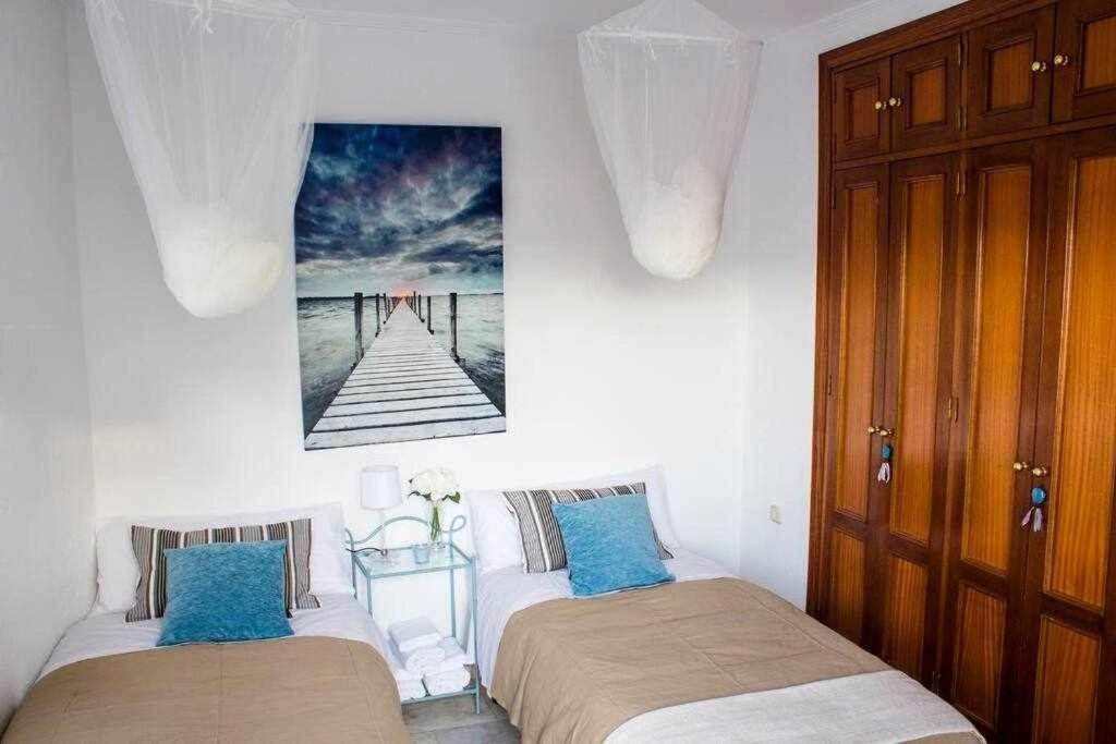 Atico Con Piscina Junto Catedral De Sevilla Exteriör bild