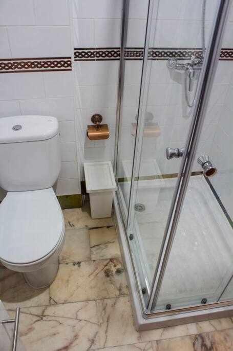 Atico Con Piscina Junto Catedral De Sevilla Exteriör bild